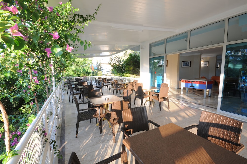 Adler Hotel 39/46