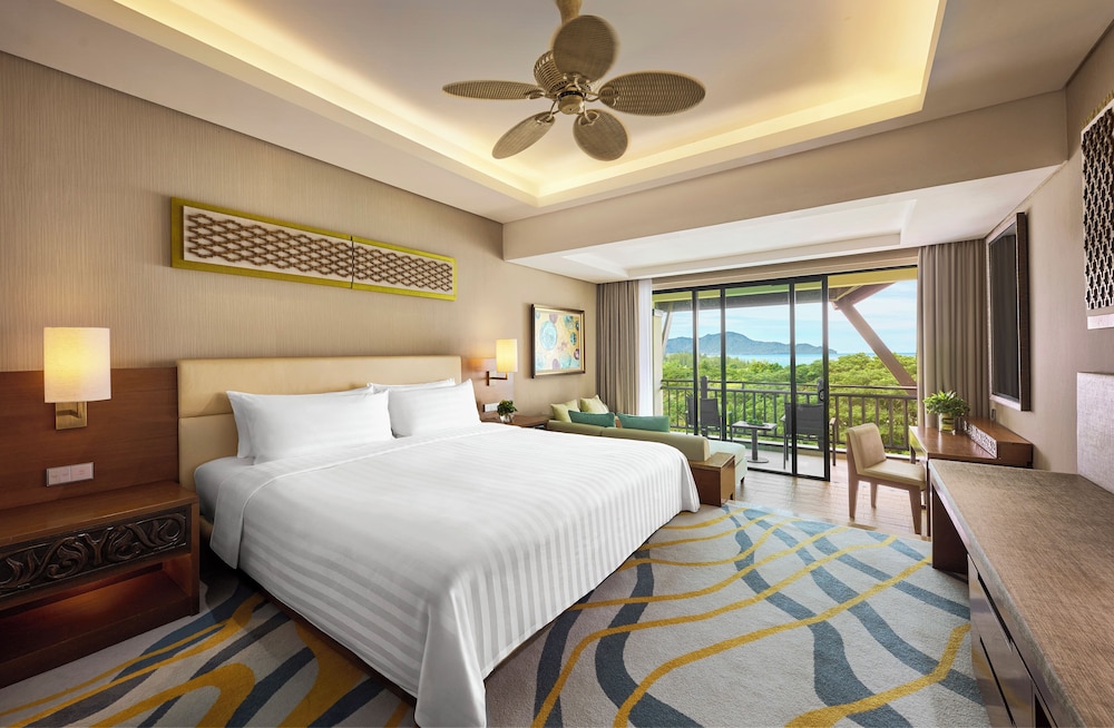 Garden, Deluxe, King Bed, Sea View