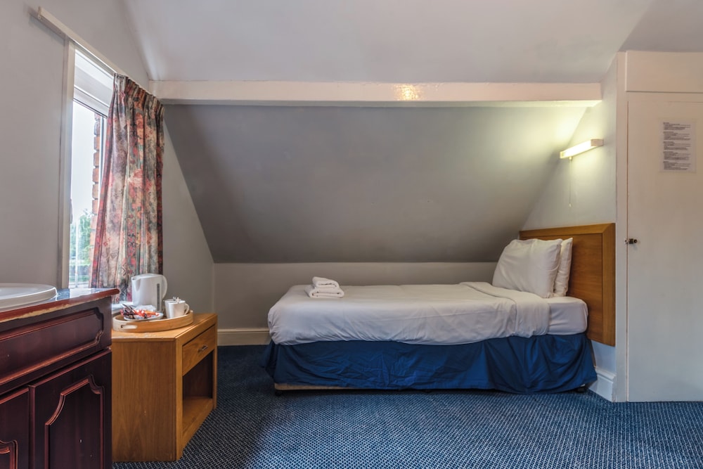 Best Western The Plough Hotel 23/50