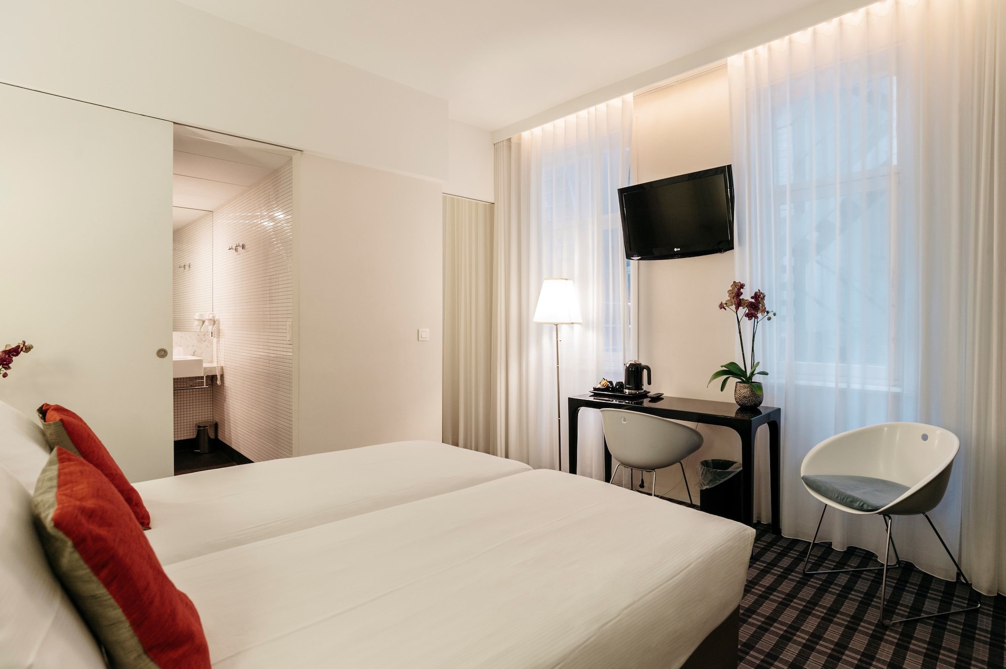 Room, Triple, 3 Beds, Leopold Hotel Ostend 3/6