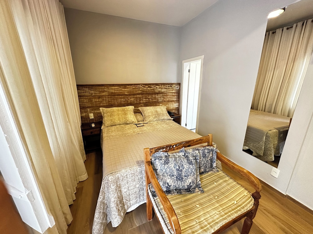 Pousada Villa Alferes 43/77