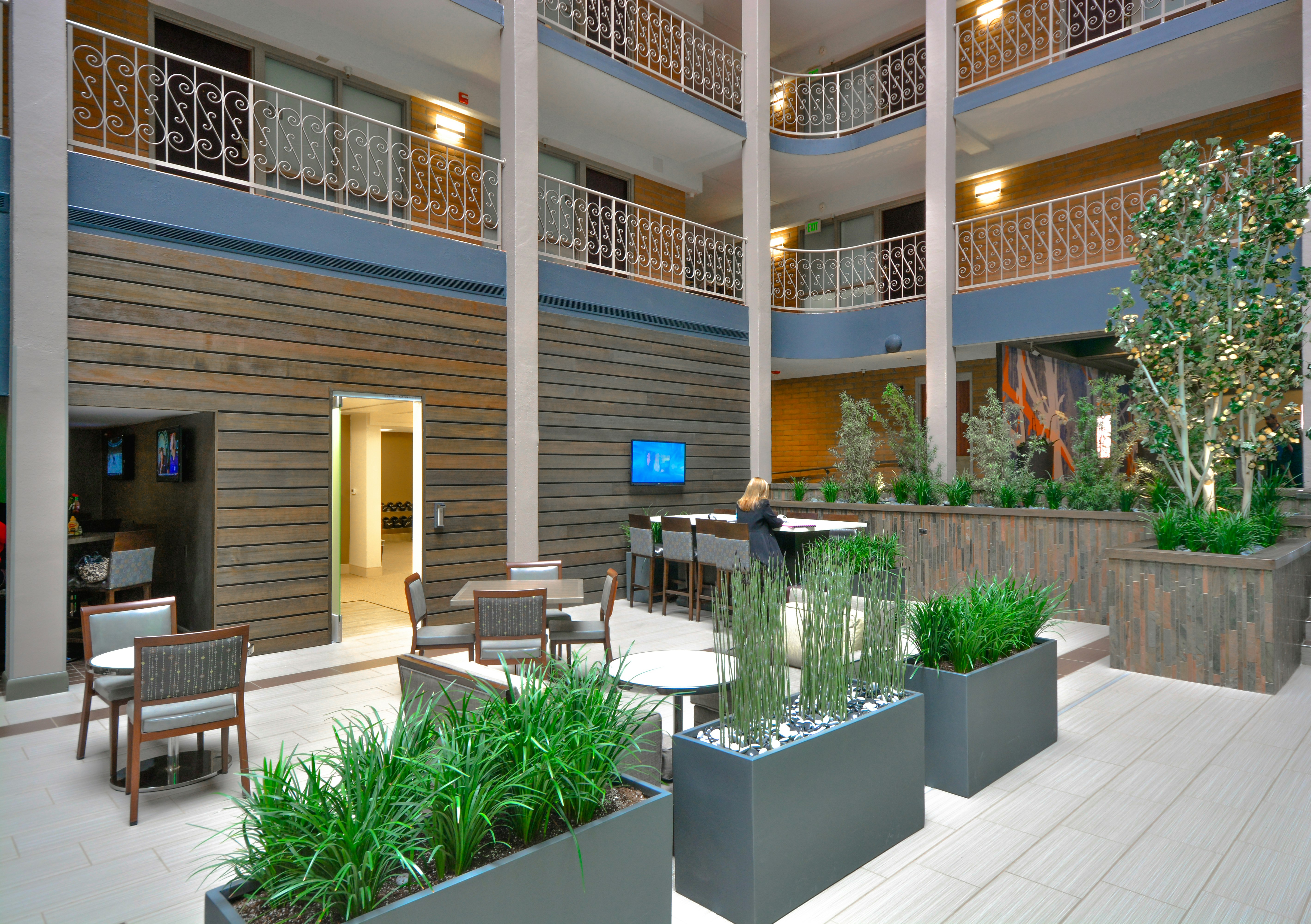 Embassy Suites by Hilton Denver Central Park 4/21