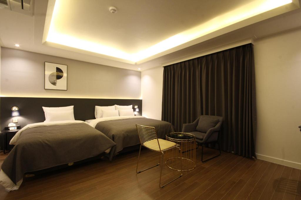 Asome Hotel 10/42