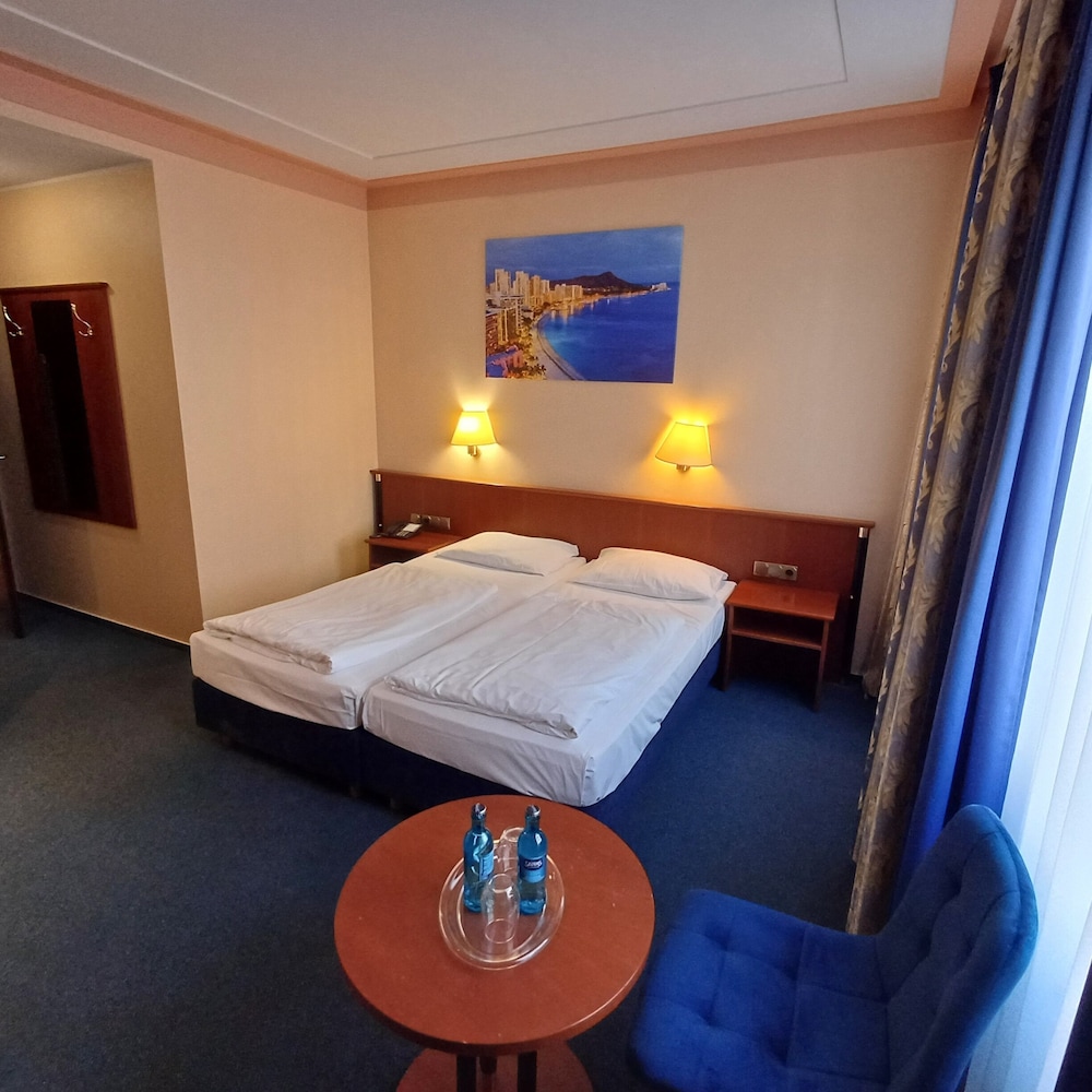 TRIP INN PostHotel Duren 18/50