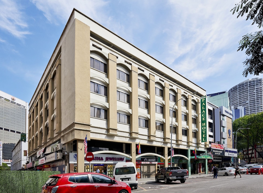 Palace Hotel 44/45