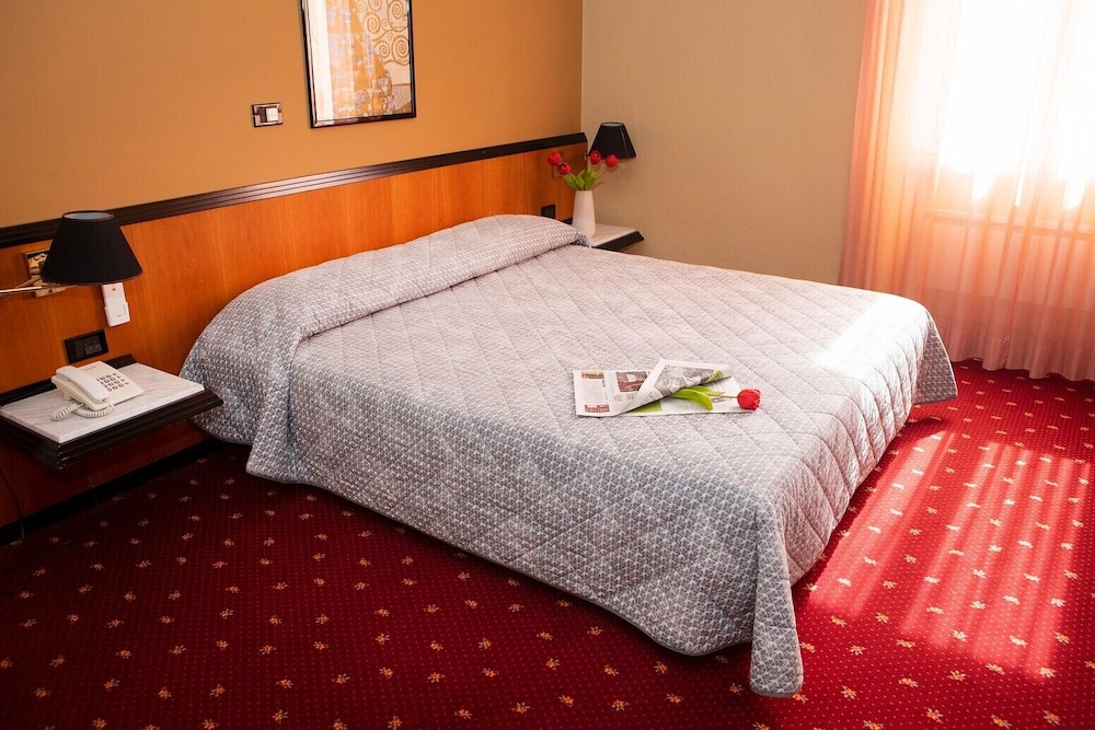 Superior, Twin Beds