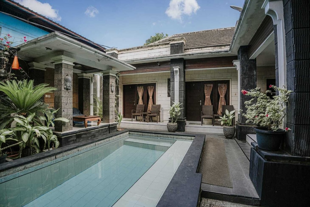 Denays House 38/50