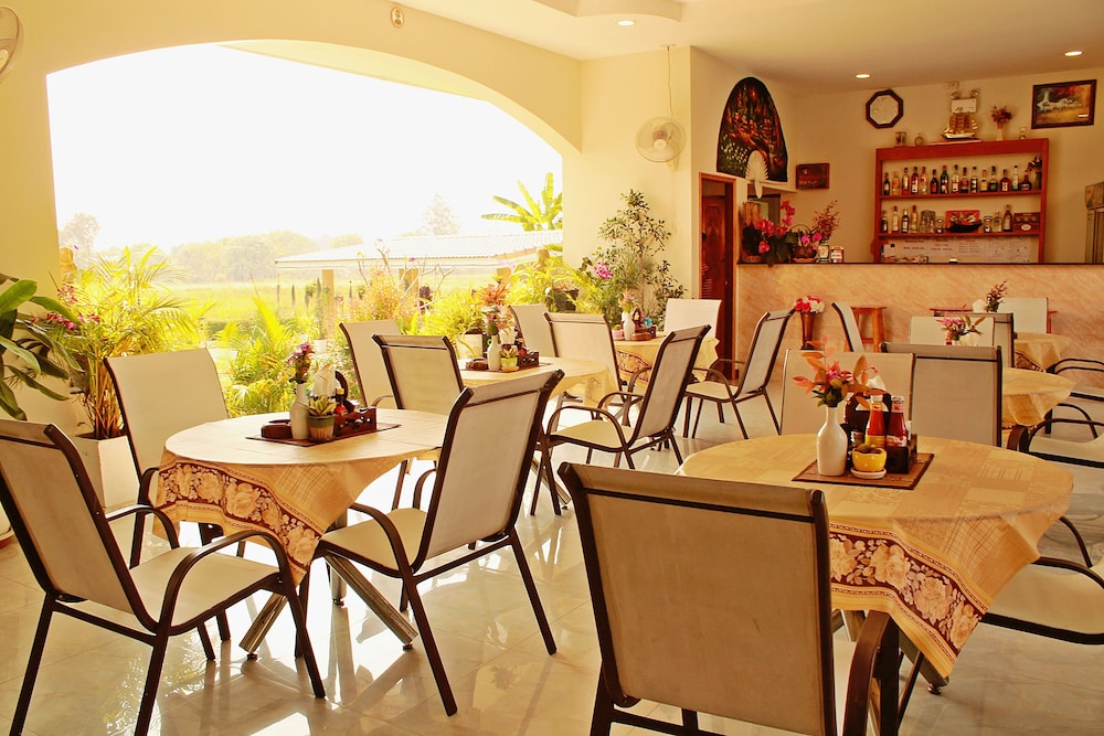 Nok Resort & Hotel 37/50