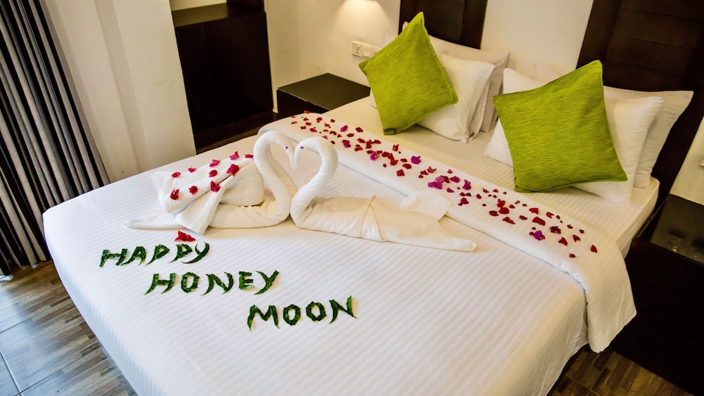 Sundaras Resort 33/50