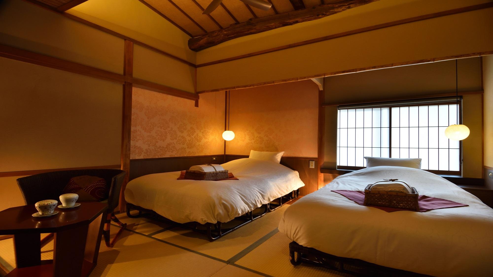 Deluxe, Twin Beds, Cypress Bath