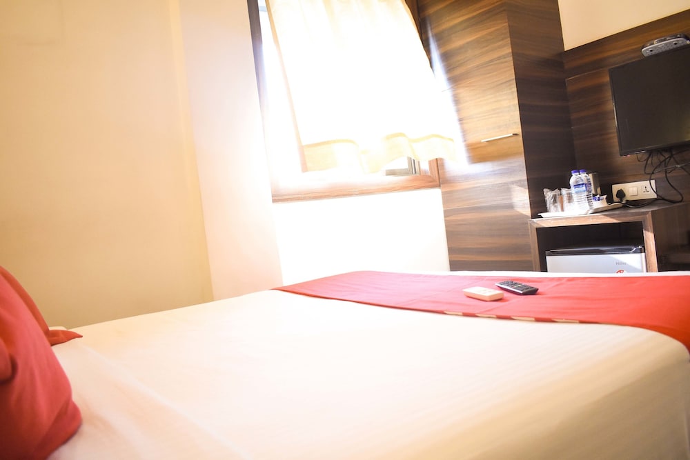 Hotel Mumbai International 9/22