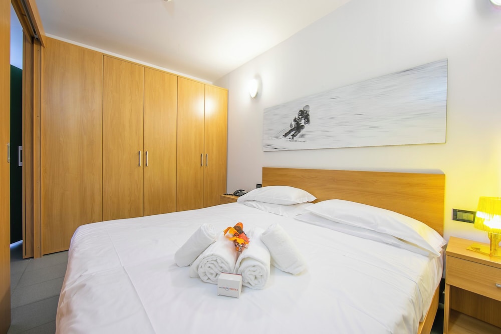 Villaggio Olimpico Apartments 20/50