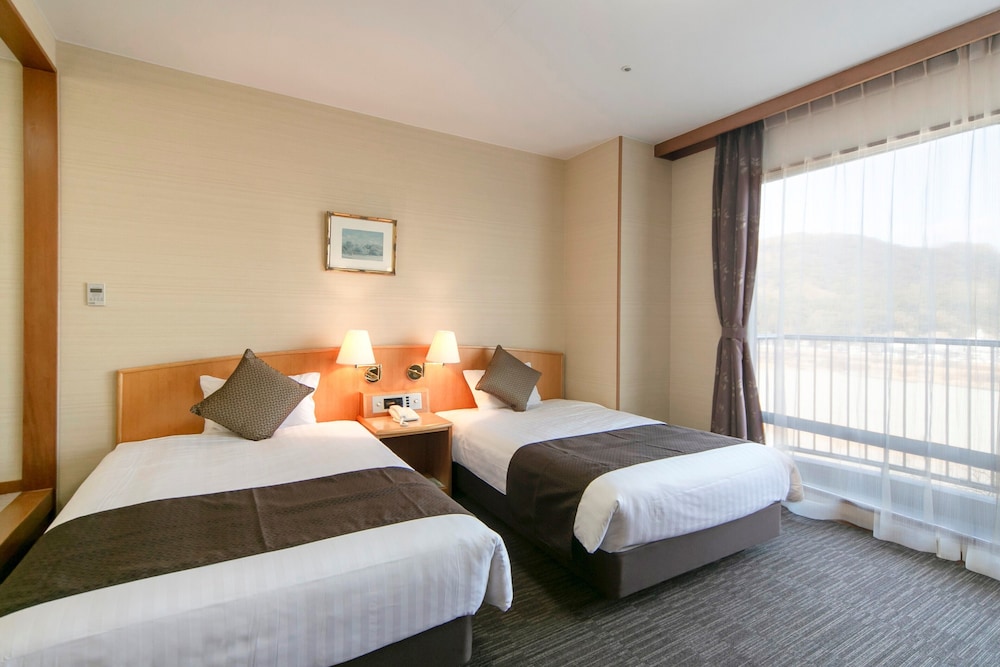 Kamenoi Hotel Kochi 9/61