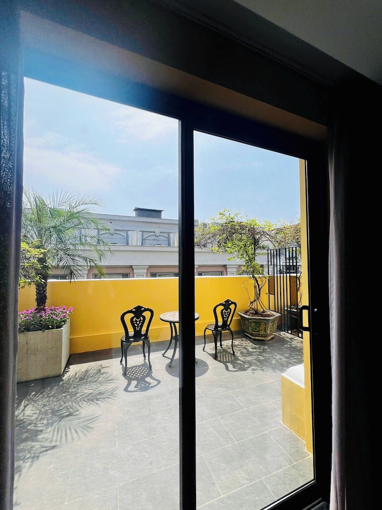 Hanoi Lion Boutique Hotel 54/58
