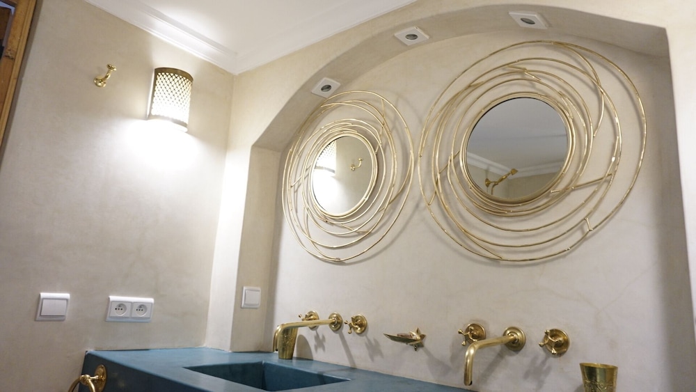 Riad Samsli 16/80