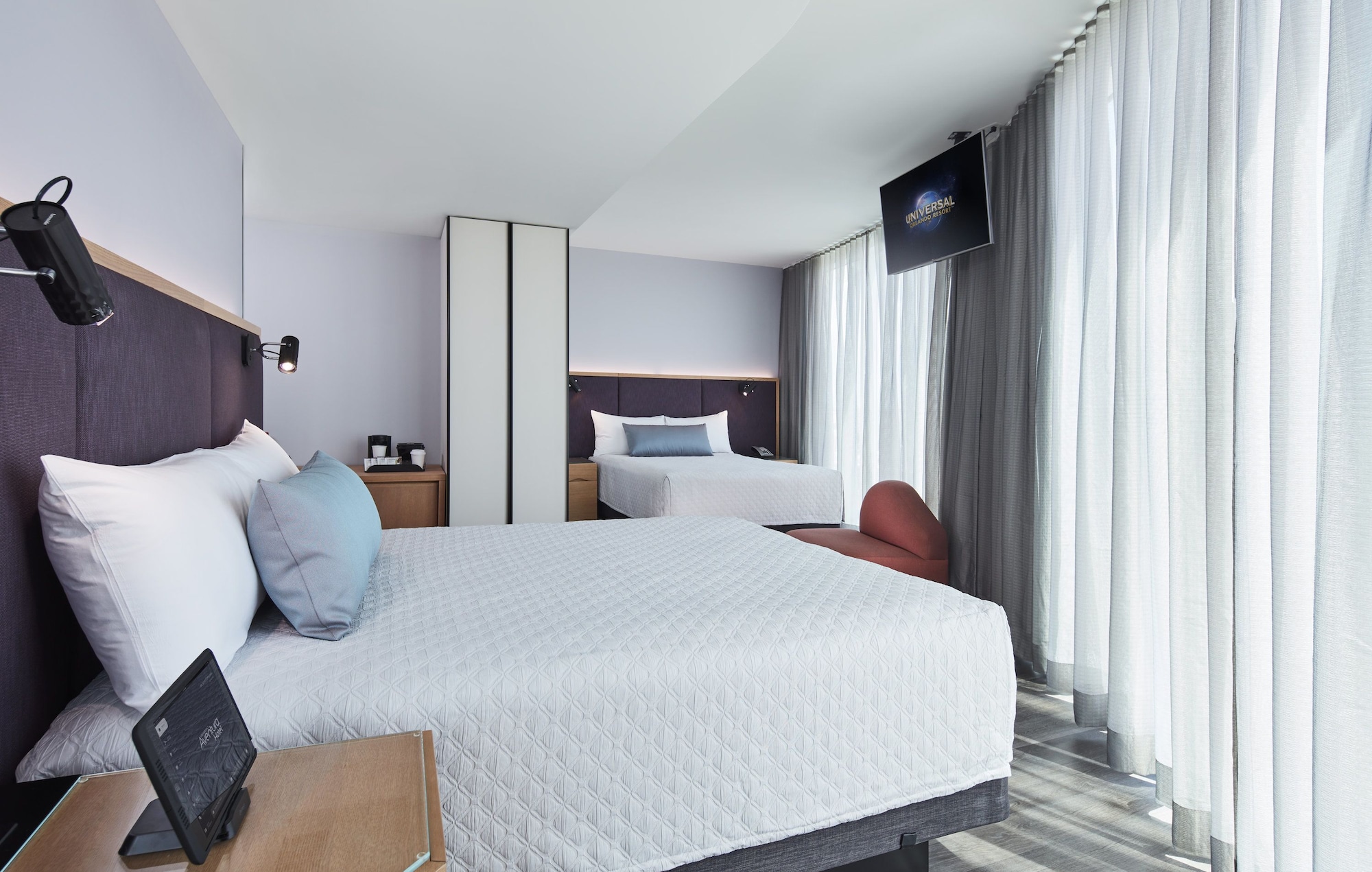 DELUXE, 2 QUEEN BEDS