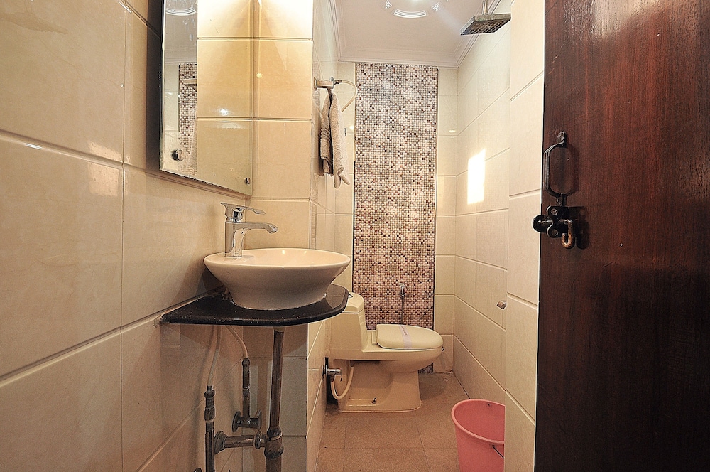 Hotel Shiva Intercontinental 38/45