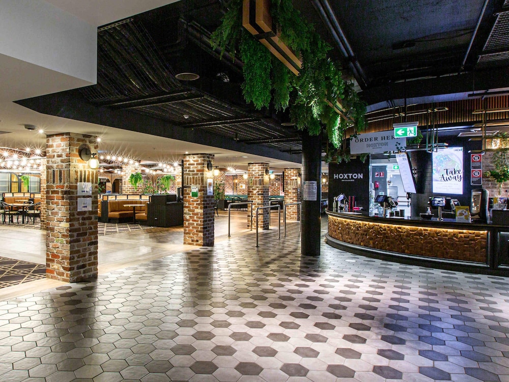 Mercure Sydney Liverpool 6/48