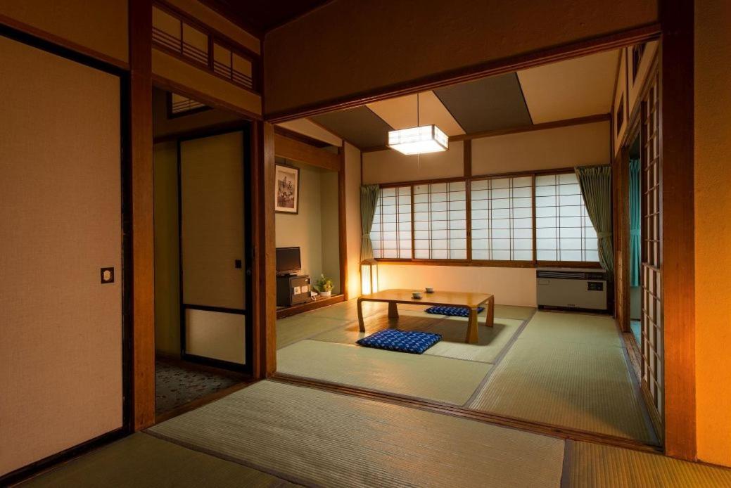 Yoshidaya Ryokan 12/34