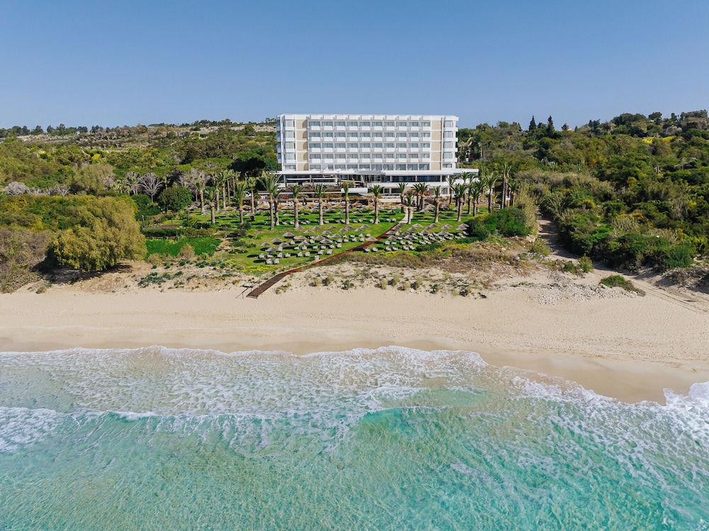Alion Beach Hotel 67/70