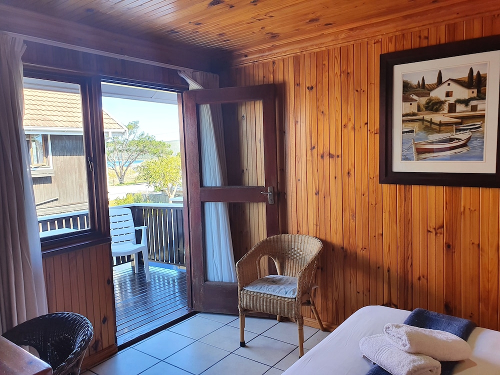 Lakeside Knysna Accomodation 25/42