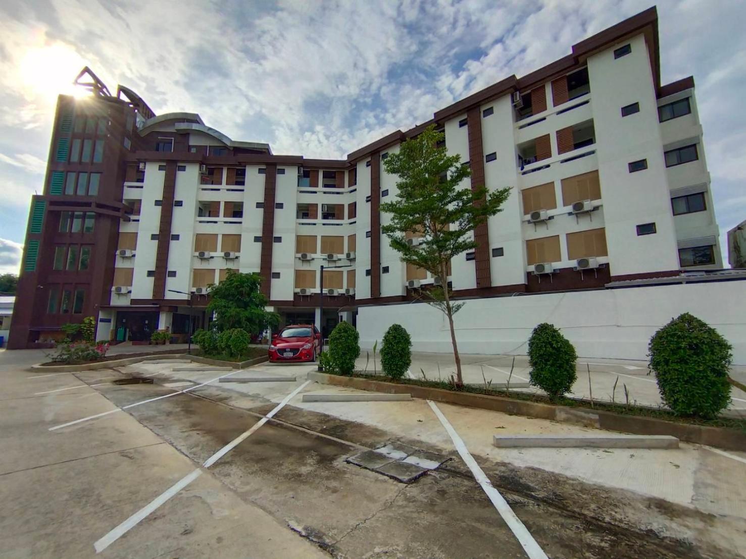 Aileen Hotel 20/25