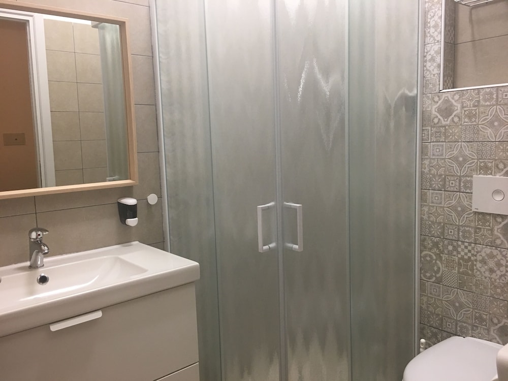 Hotel Lux 38/39