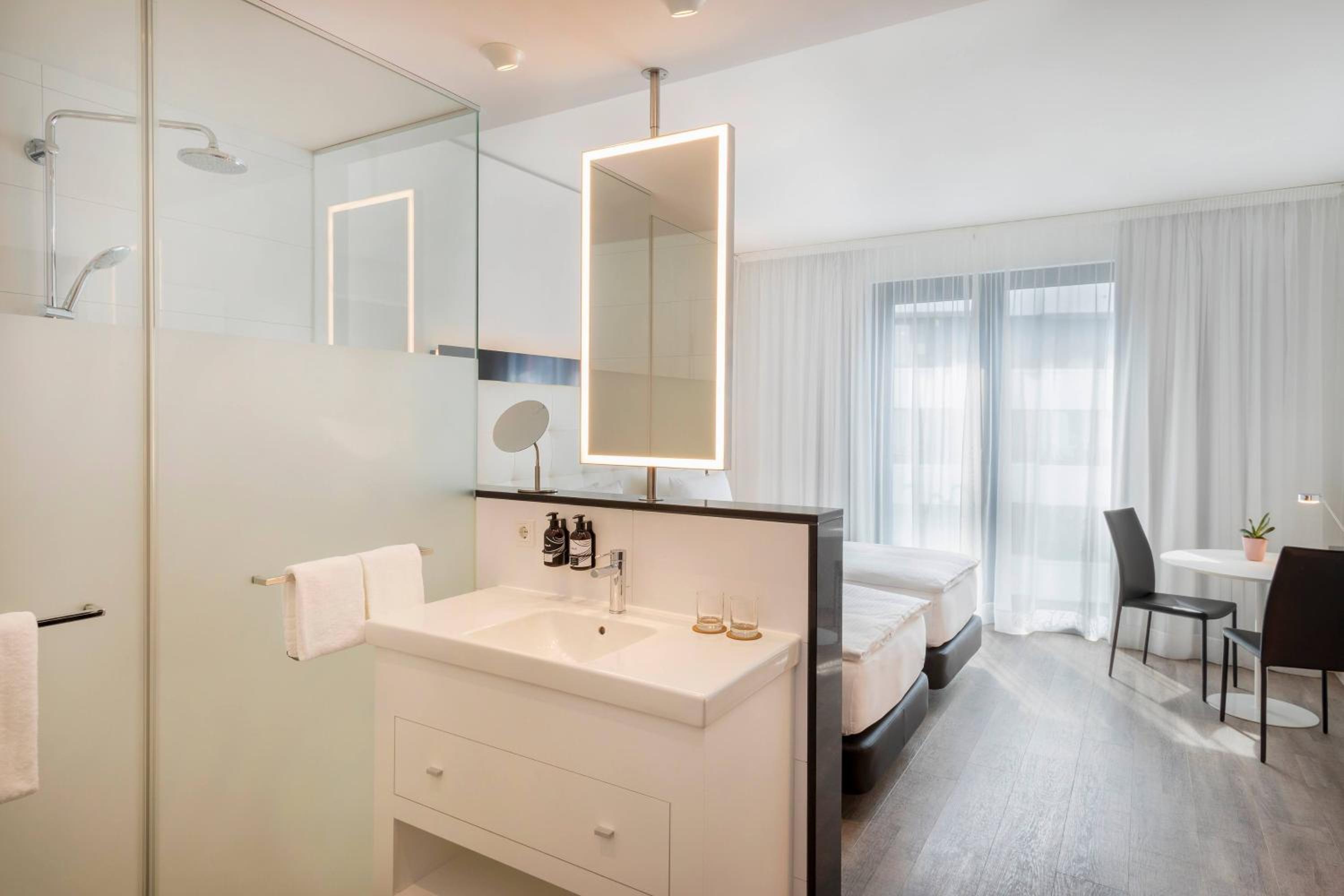 Innside, Queen Bed، INNSiDE Frankfurt Ostend 4/4