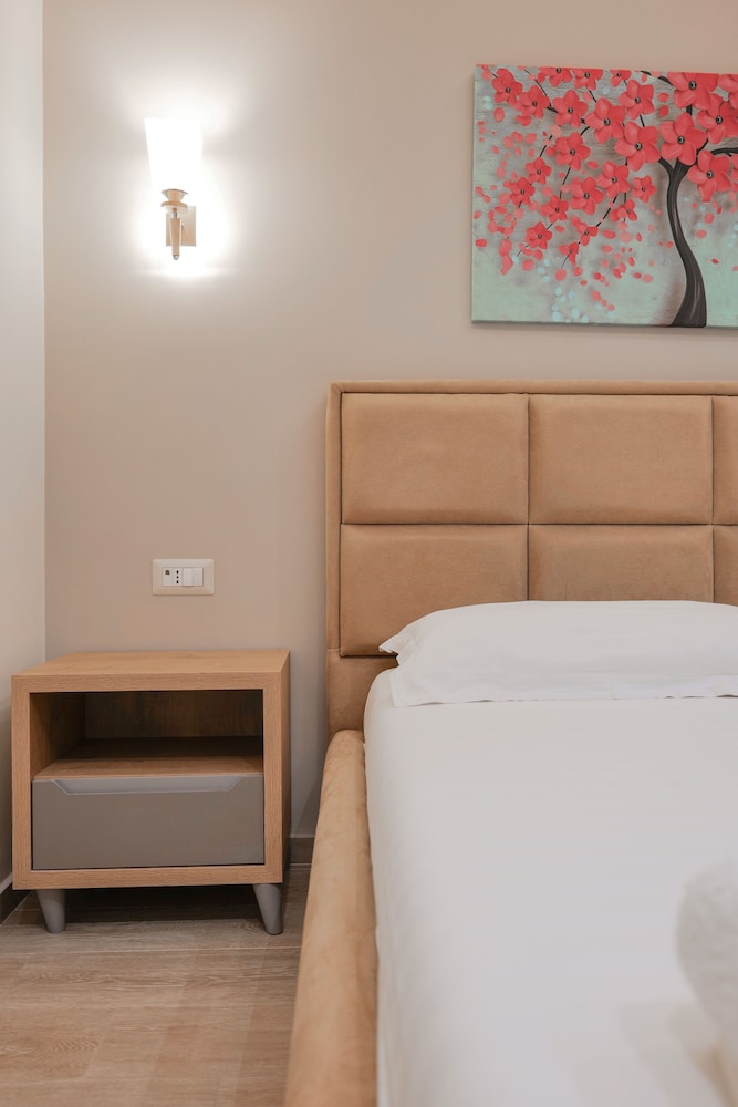 Hotel Roalb 22/28