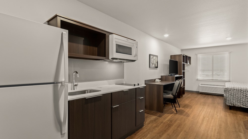 WoodSpring Suites Greeley 15/26