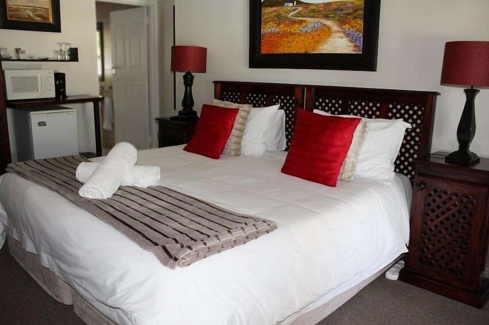 Amani Guest Lodge 6/41