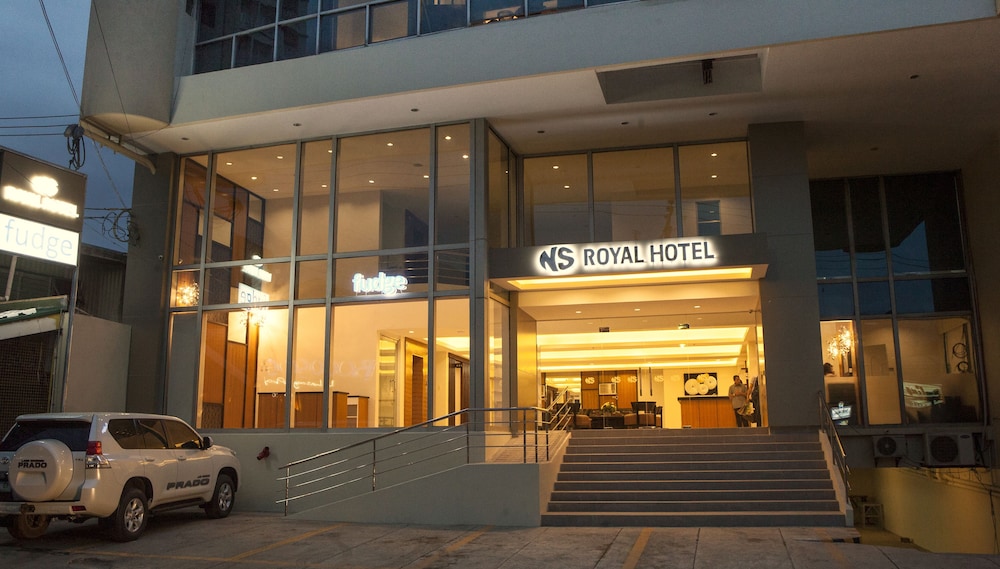 Ns Royal Hotel 58/59