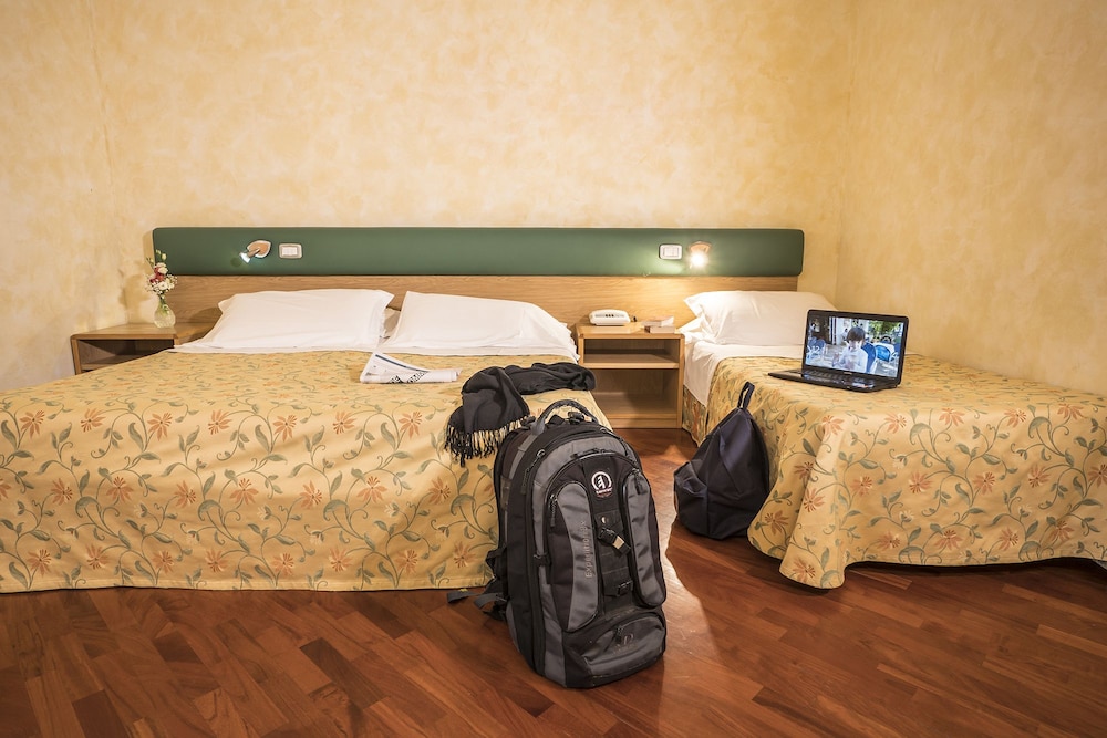 Vega Hotel Perugia 43/70