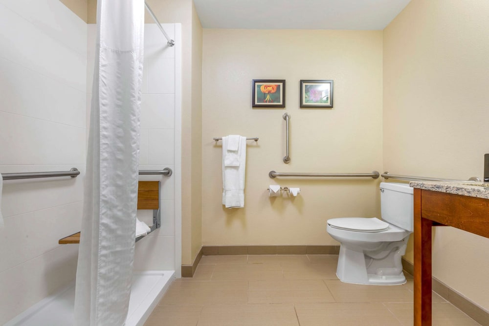 Comfort Inn & Suites Lenoir Hwy 321 Northern Foothills 38/40