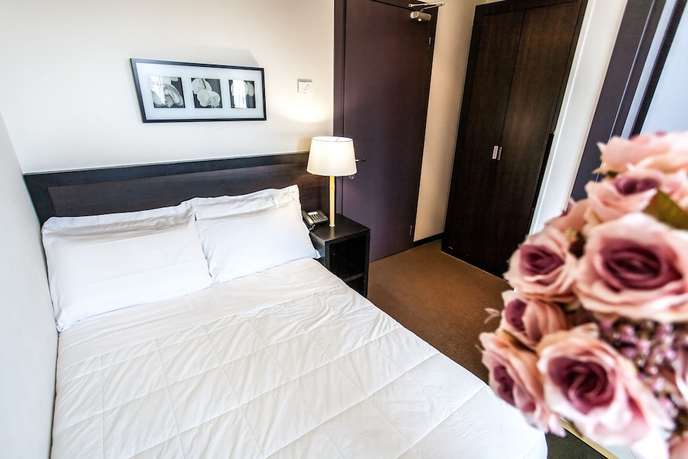 Mosaico Hotel 7/51