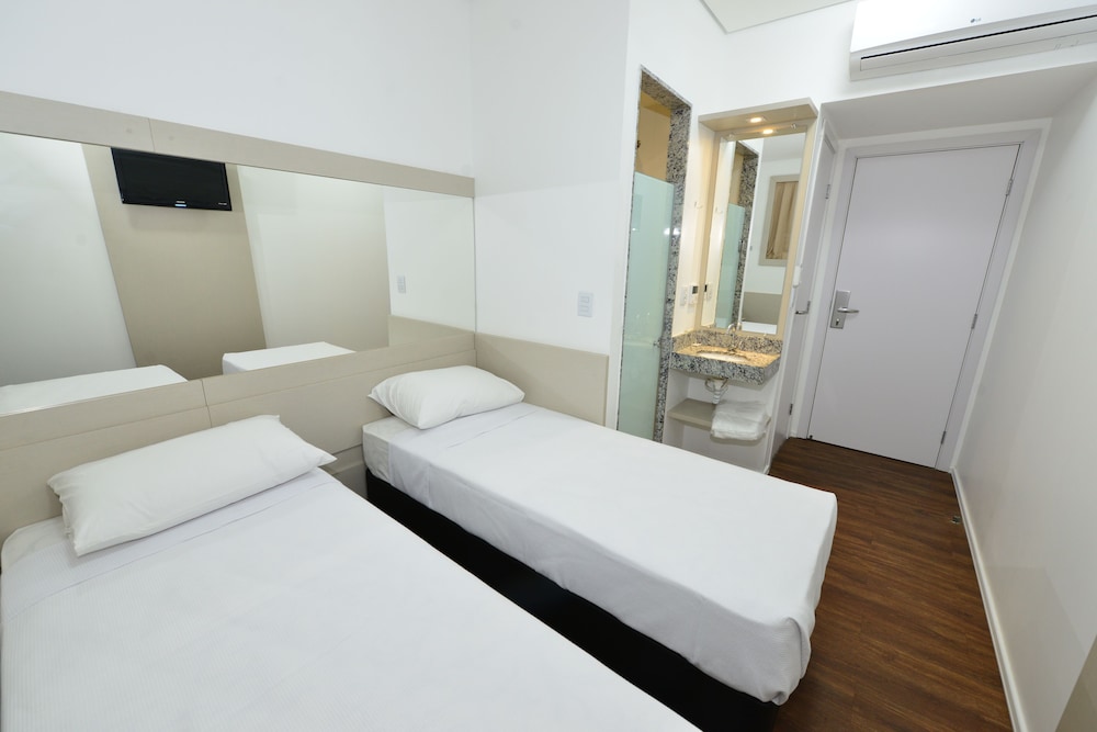 Hotel Panorama Economic 9/26