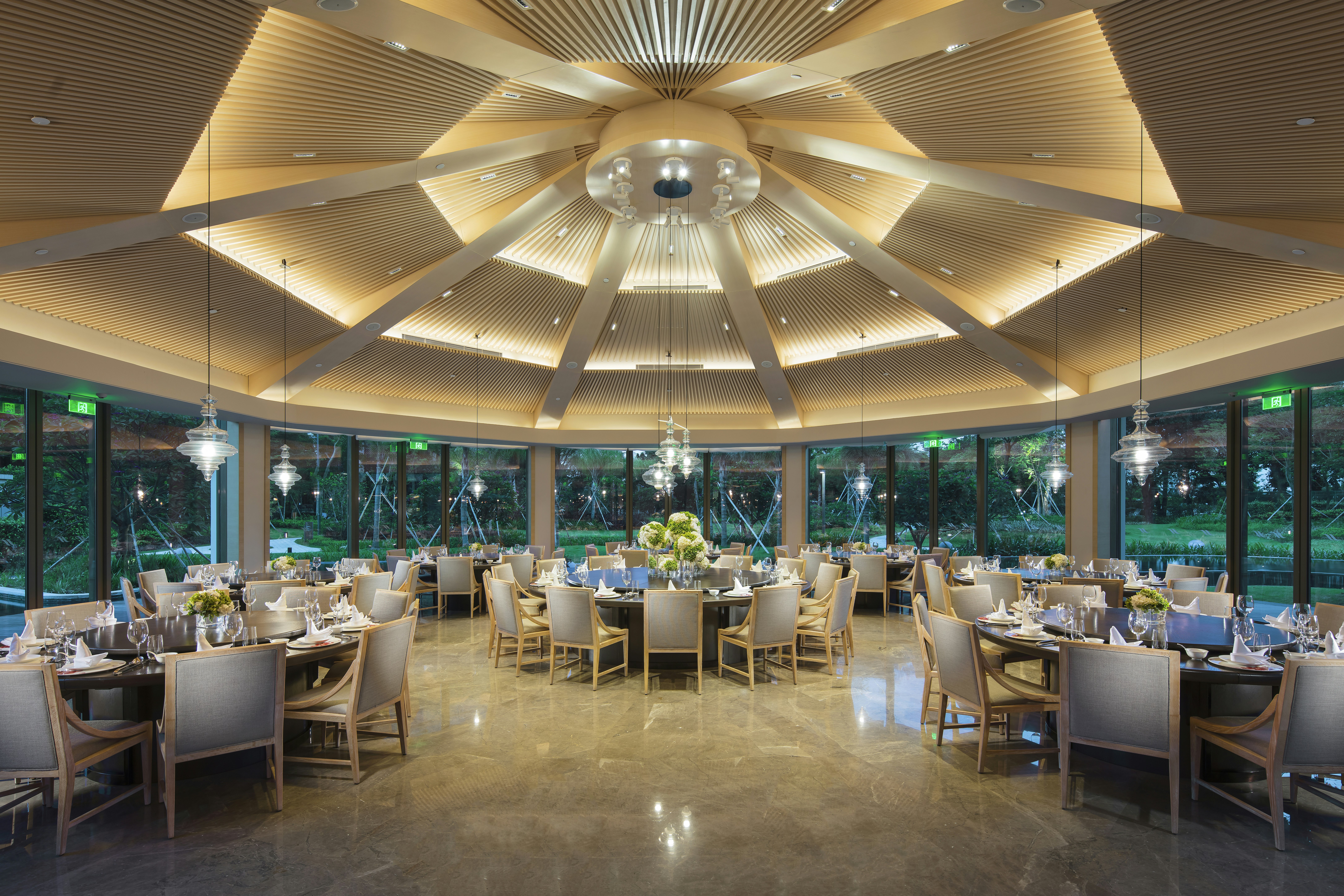 Hilton Shenzhen Shekou Nanhai 65/89