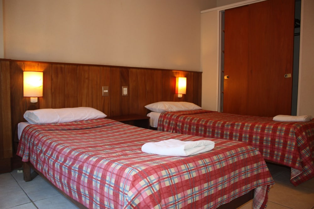 Marcopolo Inn Bariloche - Adults Only 7/48