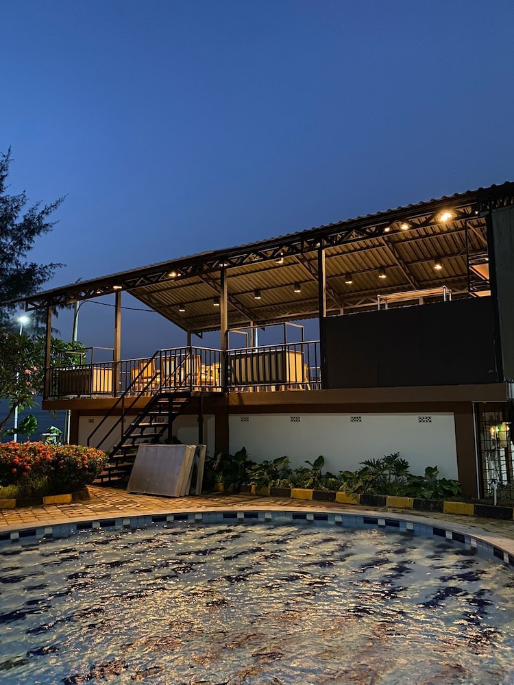 Grand Anyer Palazo Boutique Resort 11/12
