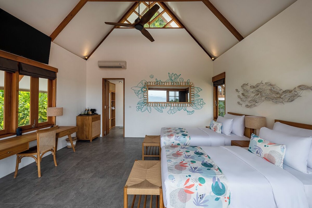 Deep Roots Dive & Yoga Resort 15/50