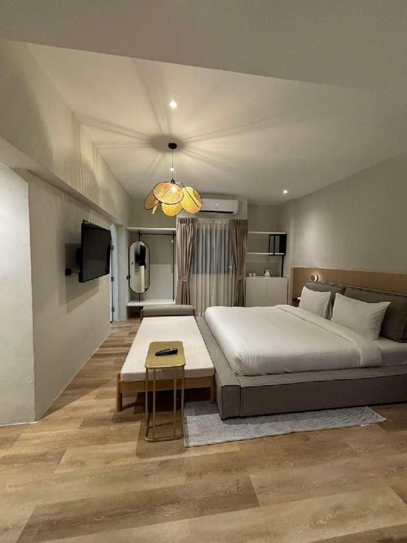 Suite, Working Area