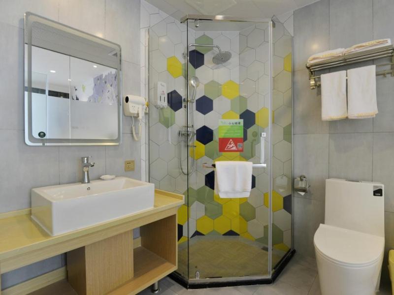 Vatica Huanggang Luotian County City Square Hotel 17/18