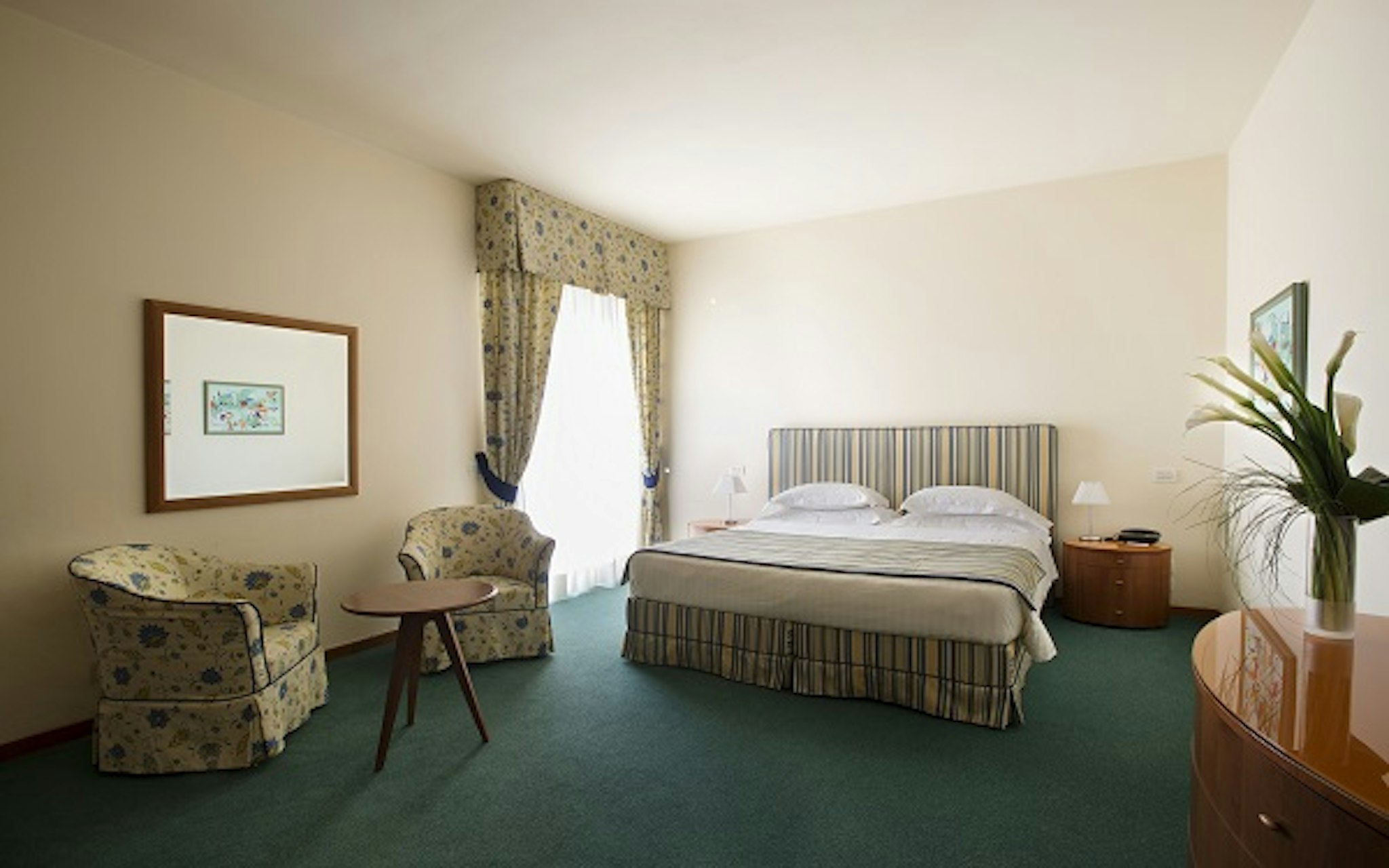 Hermitage Hotel And Resort 26/79