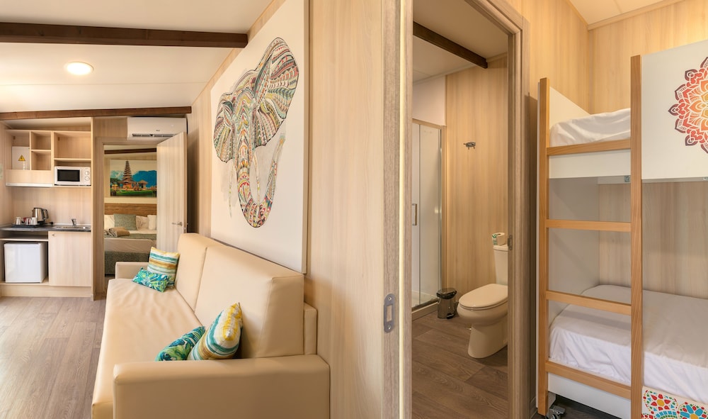 Magic Natura Animal, Water Park & Polynesian Lodge Resort 31/31