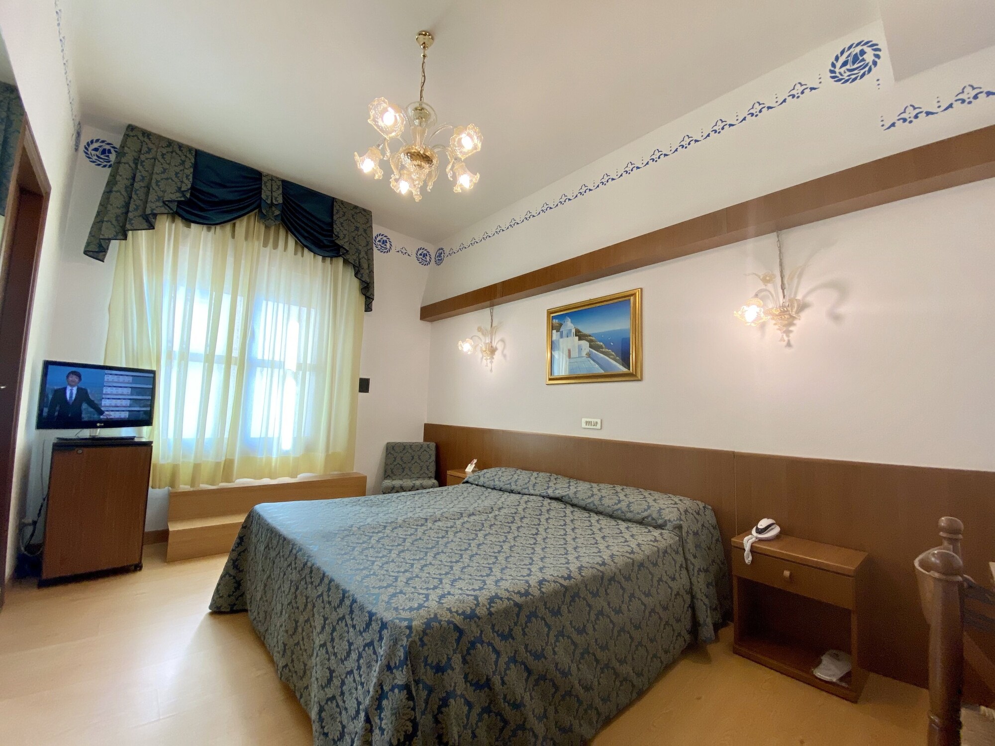 ROOM, SINGLE, DOUBLE BED, PARTIAL SEA VIEW, BALCONY