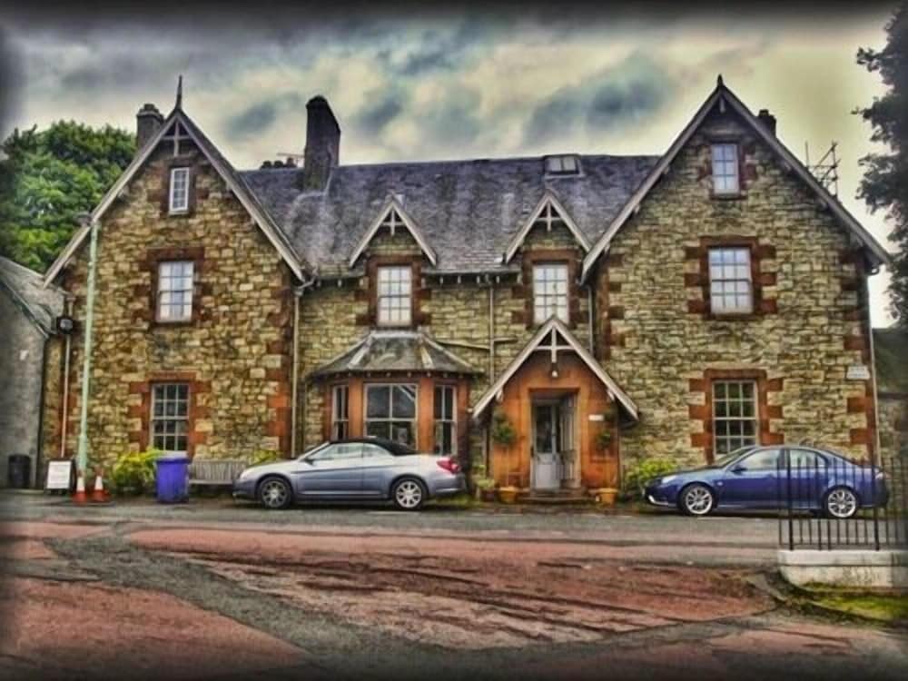 The Hopetoun Arms Hotel 24/32