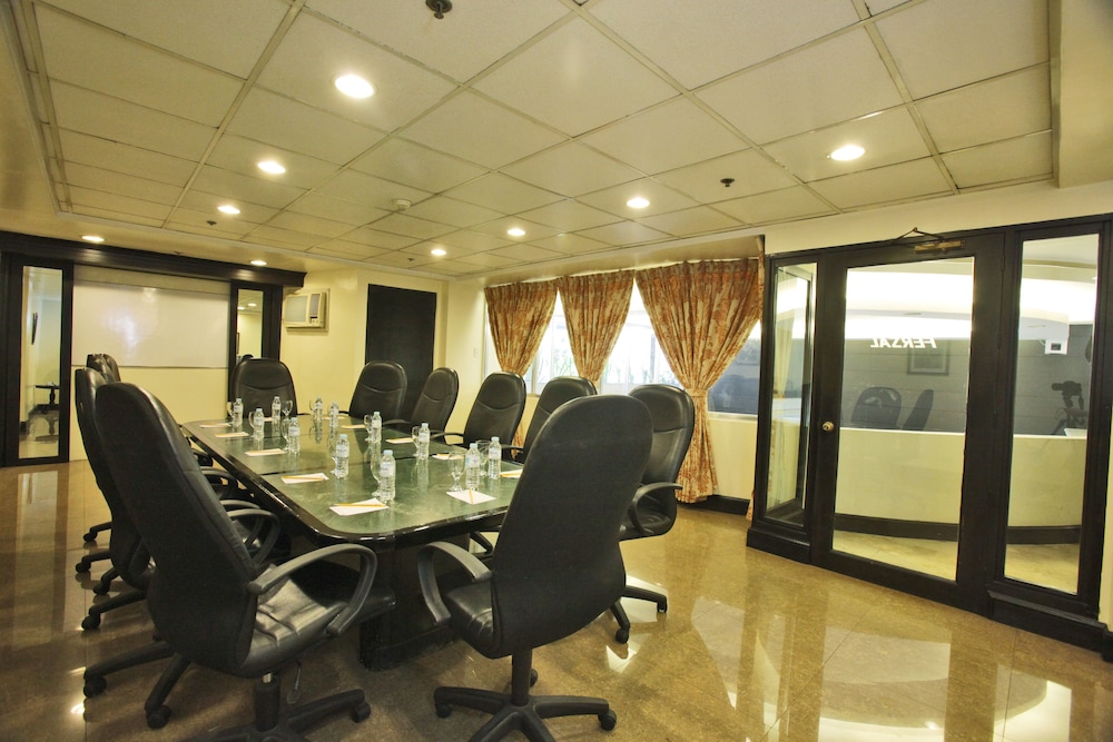 Fersal Hotel Malakas 39/60