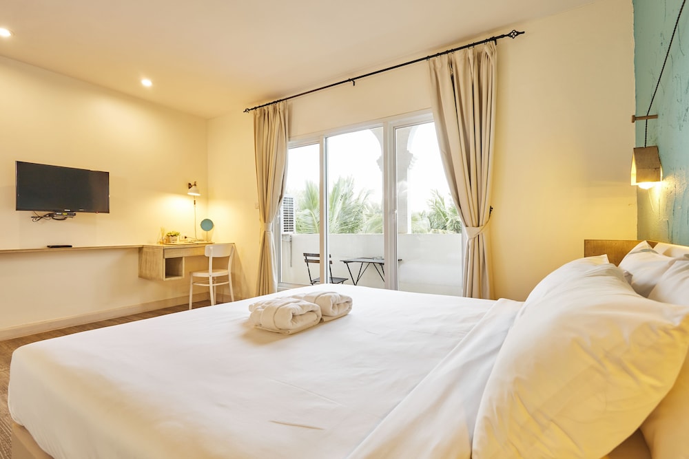 Deluxe, Double Bed