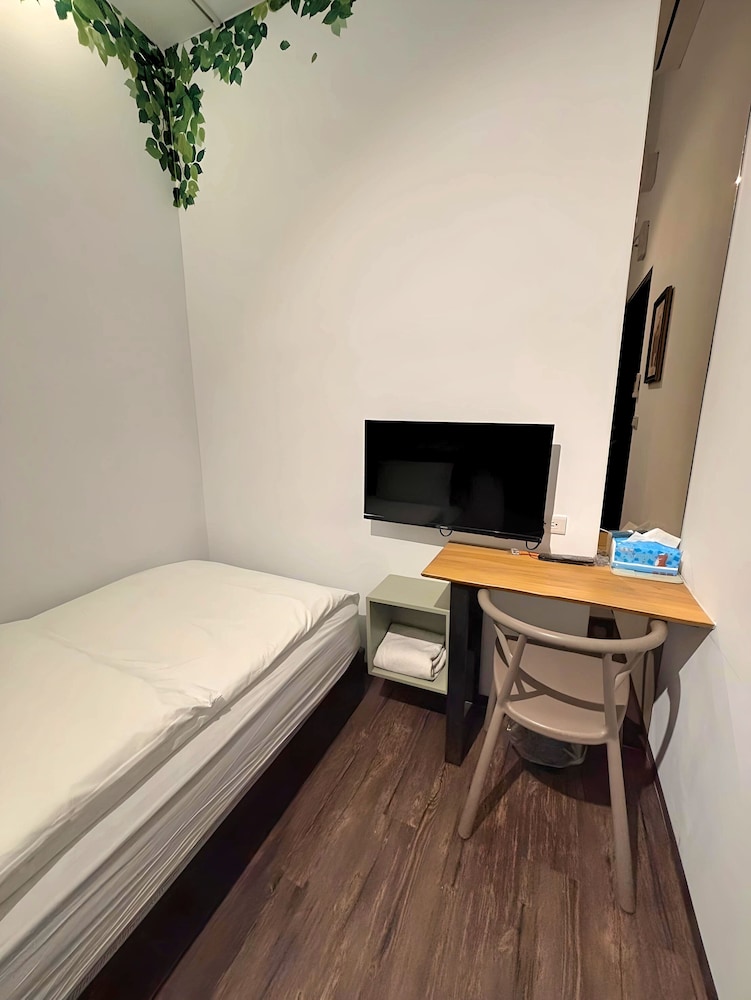 Lutel Hotel 27/100