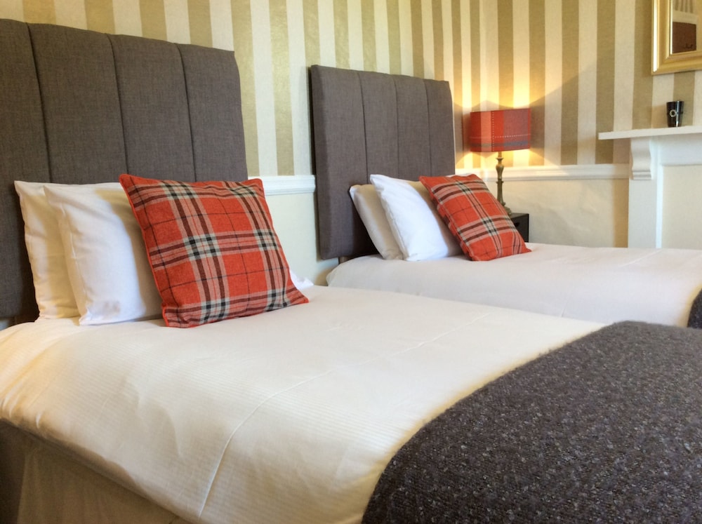Aberllynfi House 6/45
